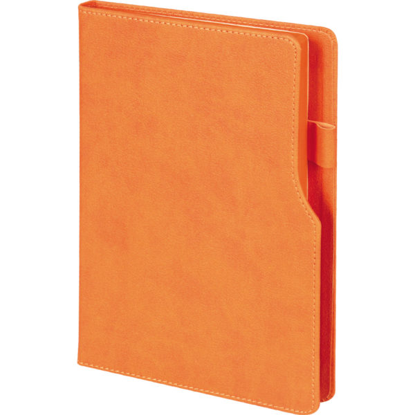 PT-162 Tarihsiz Defter - Kenarı Renkli 14,5x21 cm İç Kağıtlar Boyutu: 14,5x21 cm Kağıt Cinsi: 80 gr. Krem Kağıt 224 Sayfa Kenarı Renkli Termo Deri Kapak 