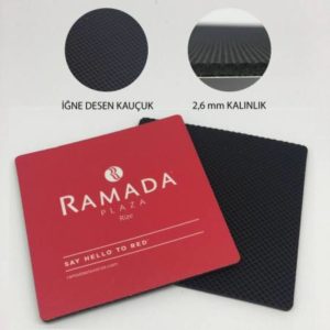 • Kauçuk Bardak Altlığı - Ebat : 8.75 x 8.75 cm • Ofset Resim Baskılı • 2,6 mm İğne Desen Kauçuk Taban • Üst 15 micron PVC Kaplama • İmalat 7 iş günüdür. • Minimum 1000 adet özel üretim sipariş alınır.