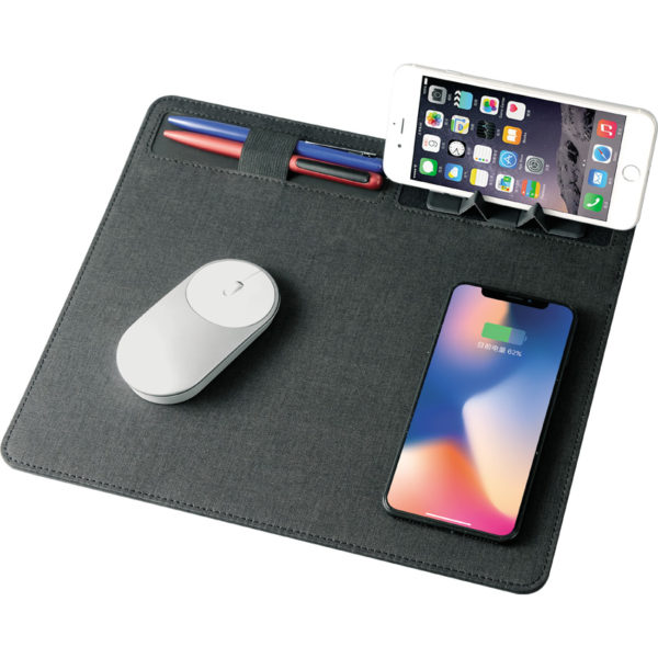 Wireless Şarjlı Mouse Pad Wireless Dizgisi: Tek Sargılı Standart Devre Materyal: PU Tutucular: 2 Kalem + 1 Telefon aksesuardır. Giriş ve Çıkış: 5V / 1A - 5W Lütfen telefonunuzu kendi orjinal kablosu ile kullanı Kalem,Mouse ve Telefon Aksesuadır.