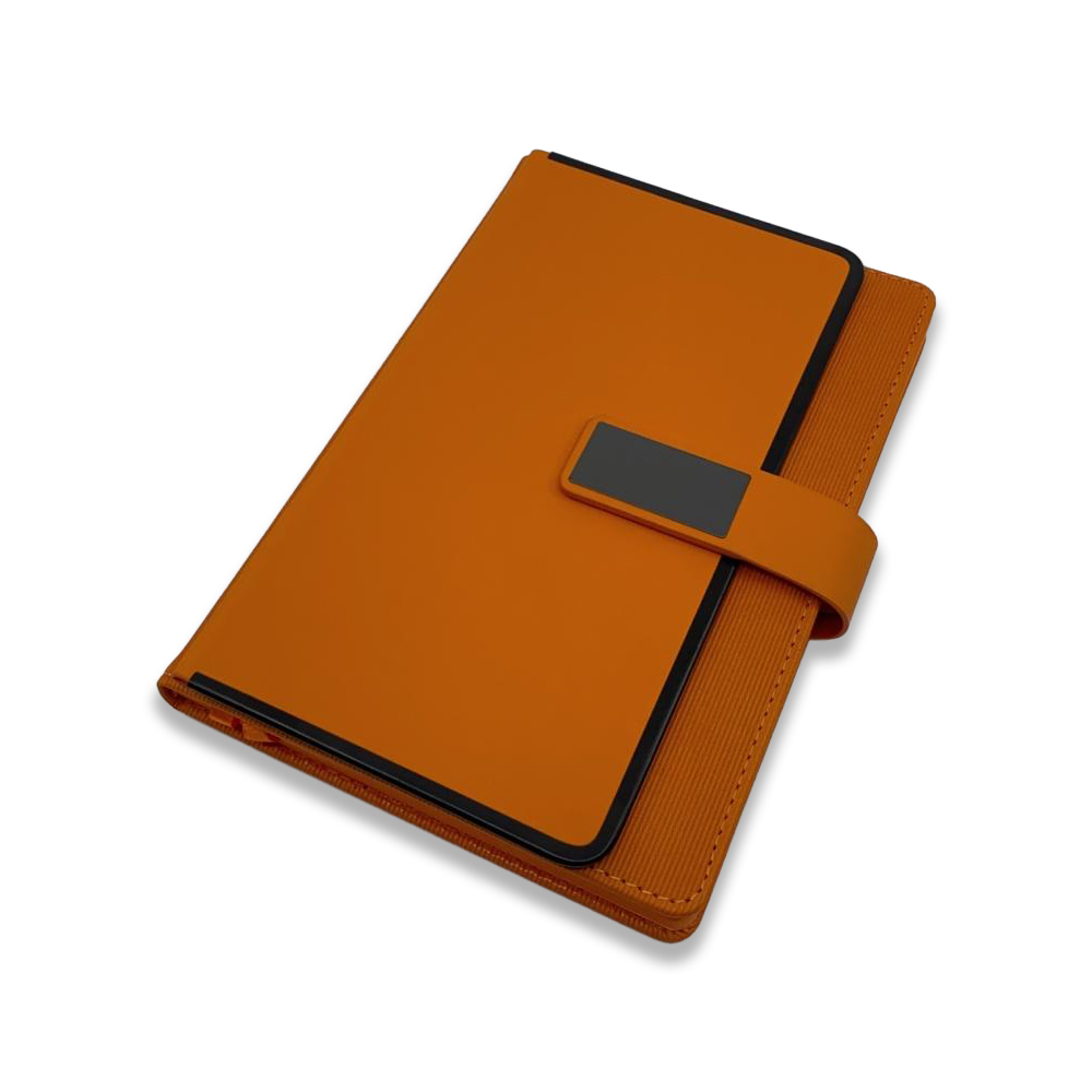 PT-8884 Defter 14x21cm ( Yeni )-11 PT-8884 Defter 14x21cm ( Yeni ) Metal Mıknatıslı Toka Ölçü: 21 x 15 cm Kağıt: 70 gr Sayfa Tipi: Çizgili 200 Sayfa